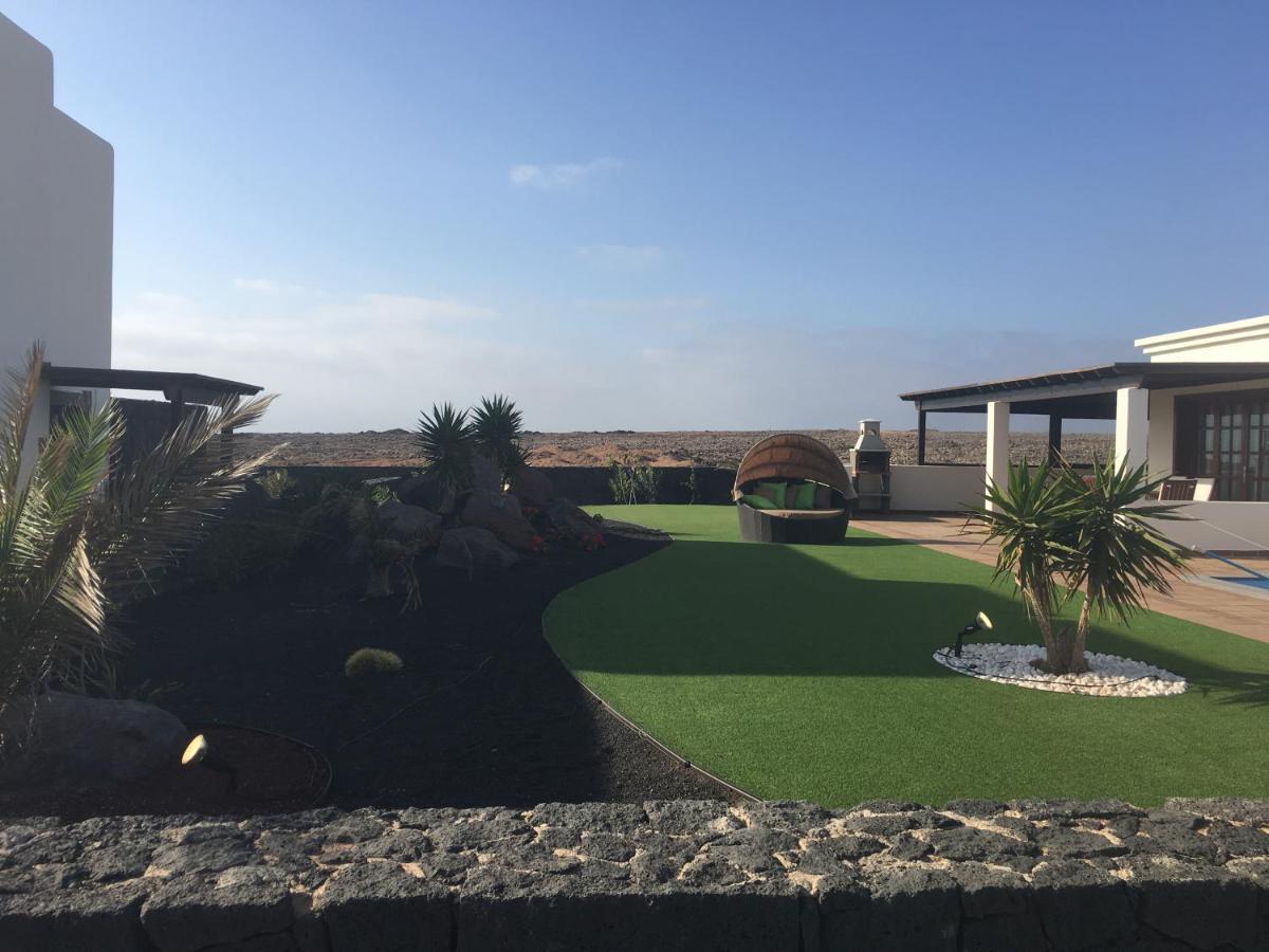 Luxury 3Bed Villa With Heated Private Pool, Full Sky And Free Wifi Playa Blanca  Kültér fotó