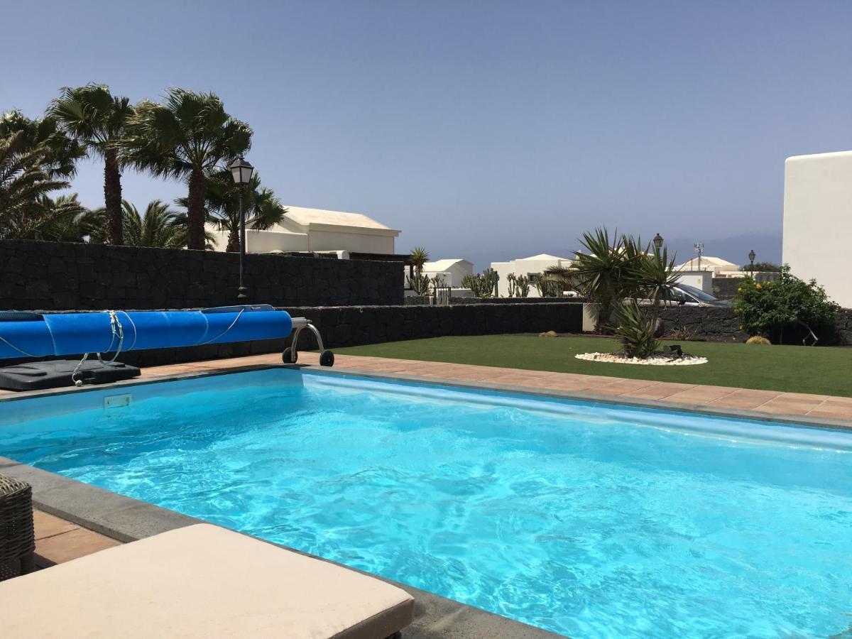 Luxury 3Bed Villa With Heated Private Pool, Full Sky And Free Wifi Playa Blanca  Kültér fotó