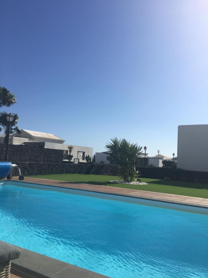 Luxury 3Bed Villa With Heated Private Pool, Full Sky And Free Wifi Playa Blanca  Kültér fotó